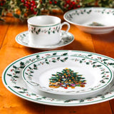 Dinnerware Set in Christmas Theme